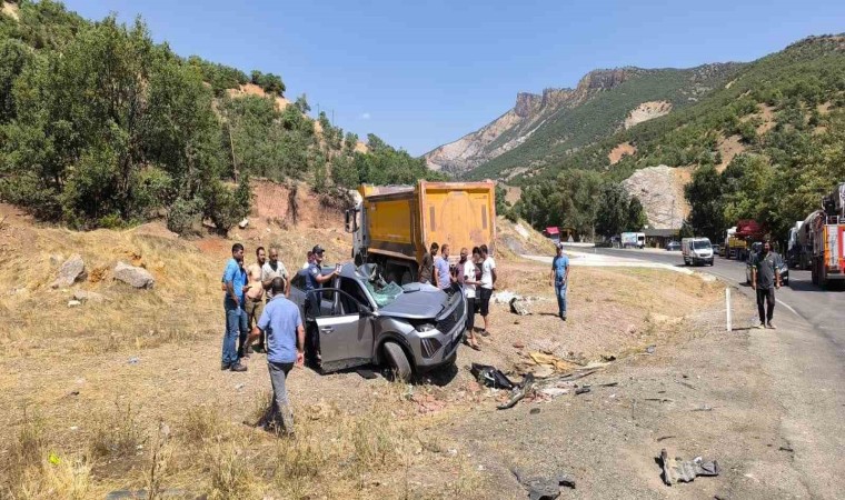 Tuncelide feci kaza: 2si ağır 7 yaralı