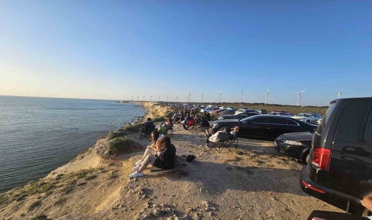 Turizm merkezi Bozcaadada yangın riski nedeniyle Polente Fenerine girişler yasaklandı