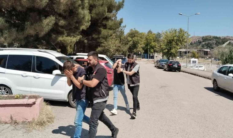 Uyuşturucu ile yakalanan şüphelinin yakınından polise: Elinize sağlık