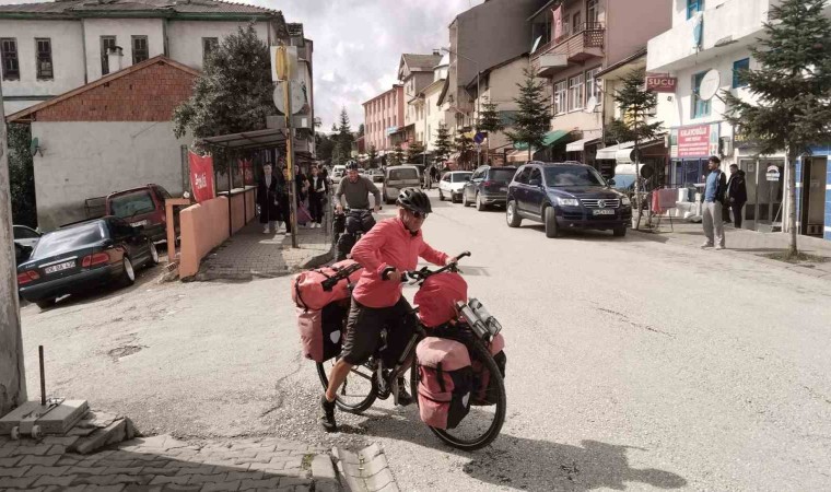 2 bin 300 km pedal çeviren Alman karı koca Türkiyeyi geziyor