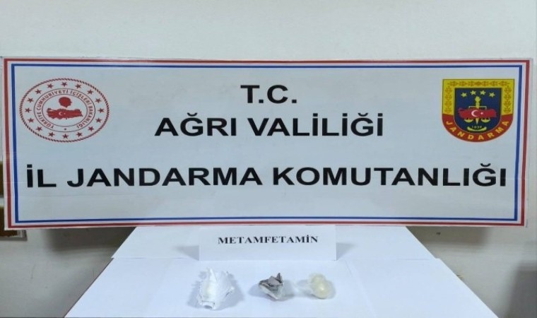 Ağrıda uyuşturucu operasyonu: 3 tutuklama