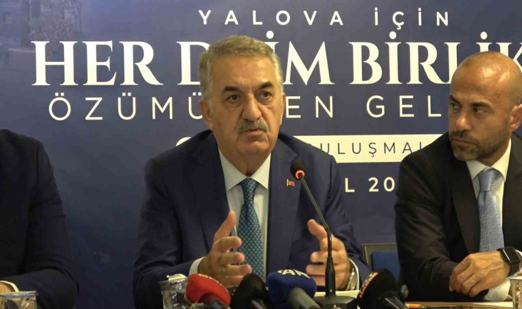 AK Parti Genel Başkan Yardımcısı Hayati Yazıcı: Anayasa yapmak milletin hakkıdır