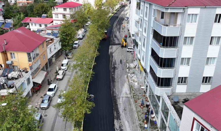 Andırında ana arterlerin asfaltları yeniliyor