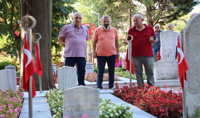 Asker arkadaşları Kocaelide özlem giderdi