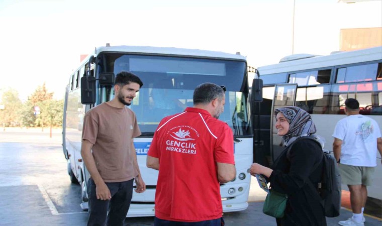 Aydında üniversite öğrencilerine sıcak karşılama