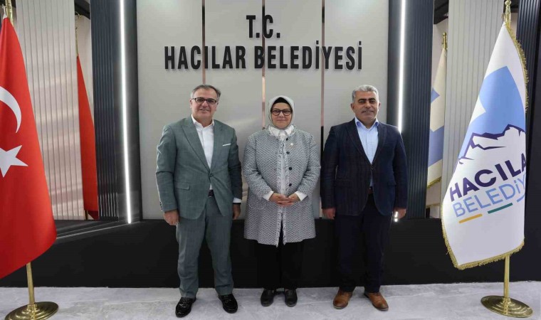 Başkan Özdoğana milletvekili Ayşe Böhürlerden ziyaret