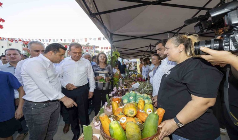 Başkan Seçer, Tropikal Meyve Şenliğine katıldı