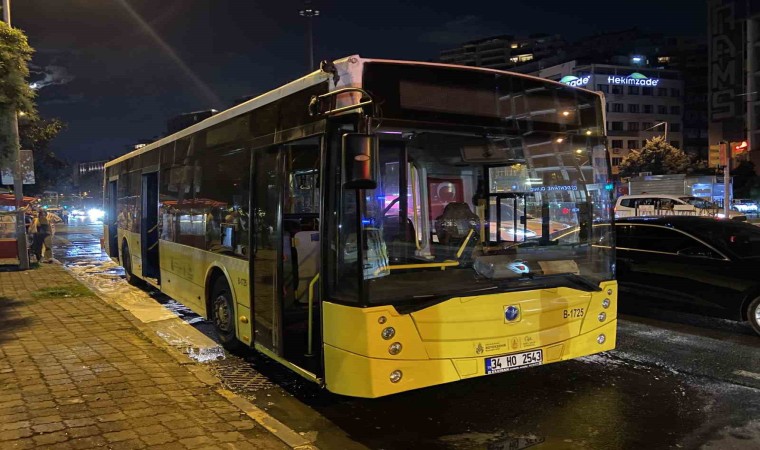 Beyoğlunda İETT otobüsünde korkutan yangın