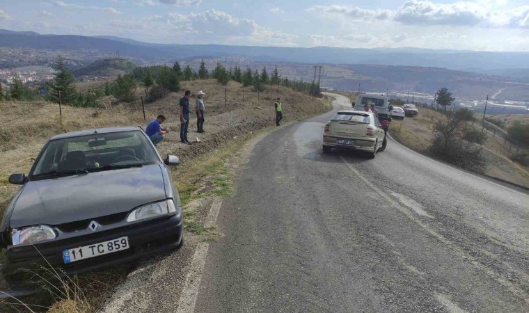 Bilecikte meydana gelen trafik kazasında 2 kişi yaralandı