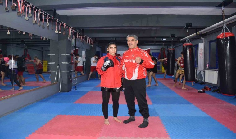 Bitlisli milli sporcu Özlem Melek Korkmaz, dünya şampiyonu oldu