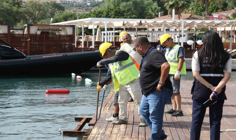 Bodrumda sosyetenin iskeleleri yıkılıyor