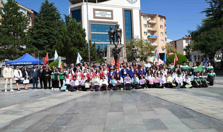 Bozüyükte İlköğretim Haftası törenle kutlandı