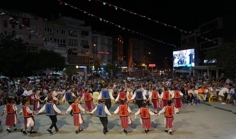 Burhaniyede kurtuluş coşkusu