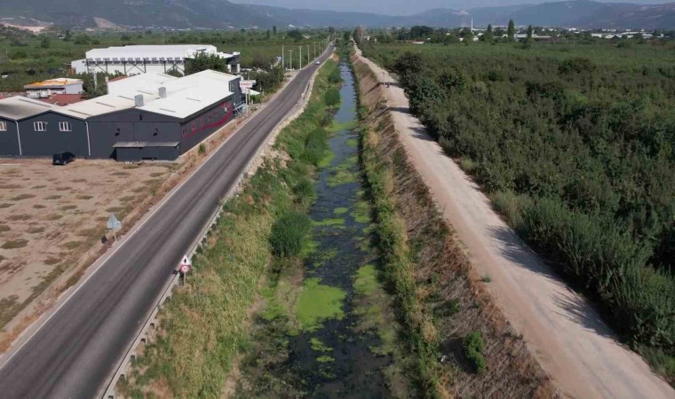 Bursada sulama kanalları kurudu, balık ölümleri başladı, şeftali ve armut kuruyor