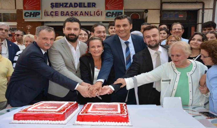 CHP Manisa İl Başkanlığı kuruluşlarının 101. yılını kutladı