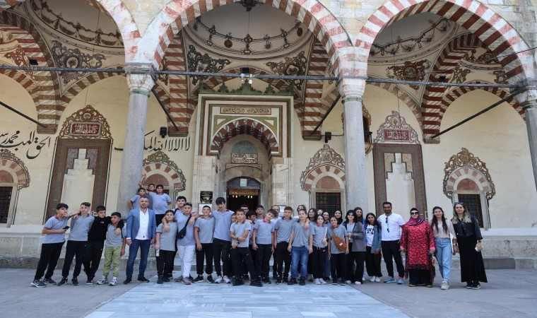 Çocuklar ile Manisa tarihine yolculuk projesi başladı