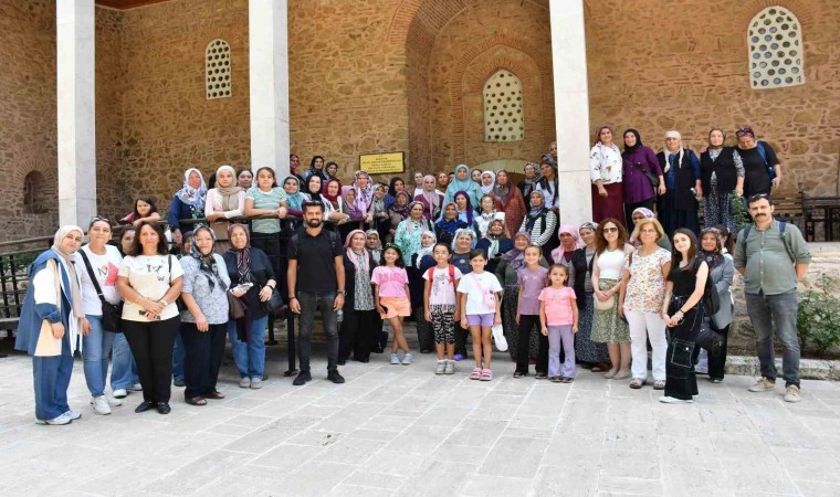 Demircili kadınlar Manisayı gezdi