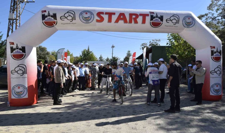 Diyarbakırda geleneksel doğa sporları ve bağ bozumu etkinliği