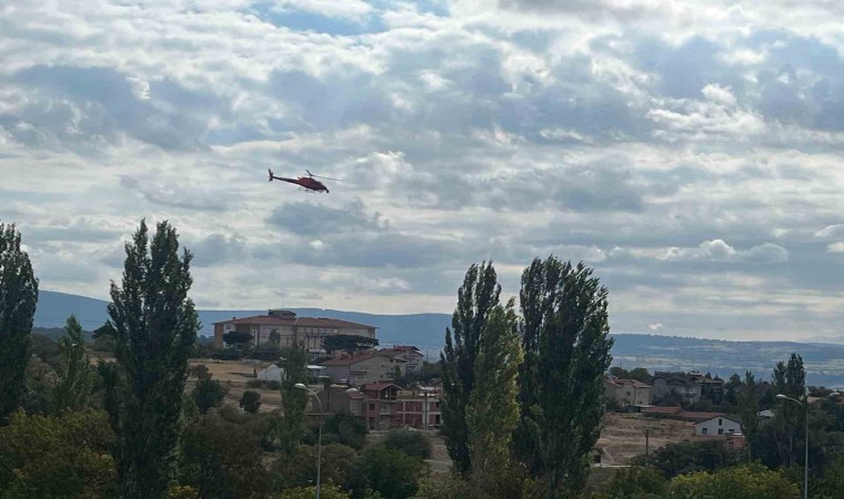 Domaniçte inmeyen helikopter vatandaşları heyecanlandırdı