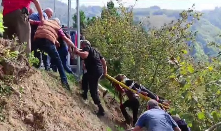 Düzcede minibüs uçuruma yuvarlandı: Çok sayıda yaralı var