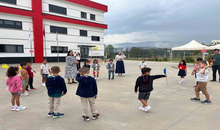 Düzcede miniklere ilk zil uyum için çaldı