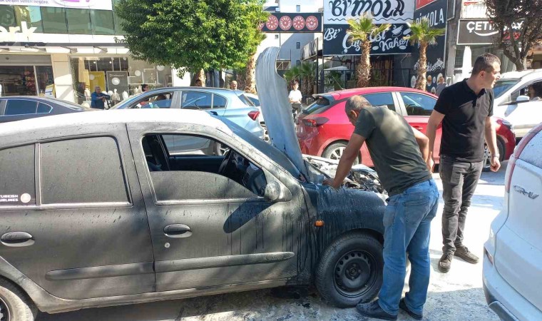 Düzcede seyir halindeki araçta yangın