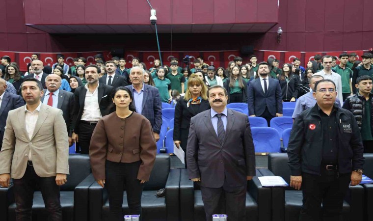 Elazığda ‘Deprem Bilinci ve Sivil Toplum Dayanışması paneli düzenlendi