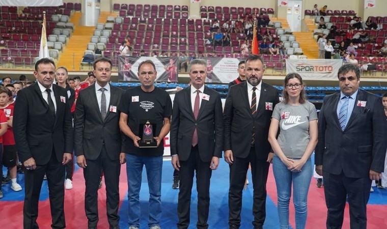 Enes Gündaşlının anısına Türkiye Yıldızlar Takım Karate Şampiyonası Ispartada başladı