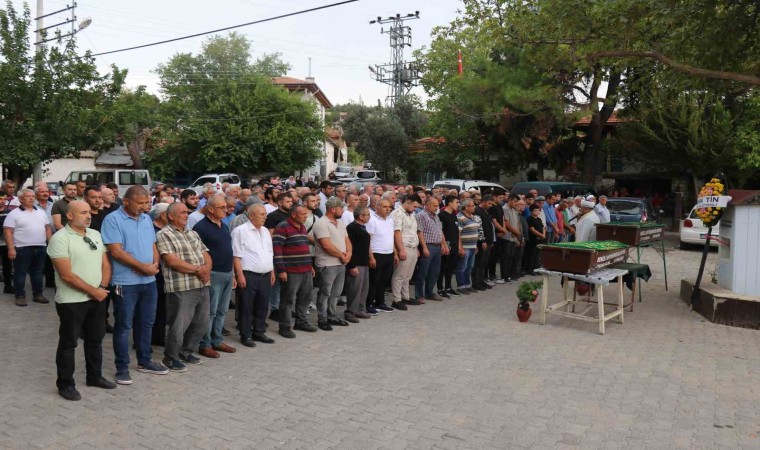 Eşi ve evladının ardından gözyaşı döken kadının feryatları yürekleri dağladı