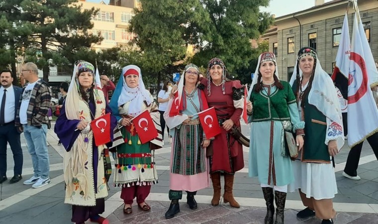 Eskişehirde ‘Bacıyan-ı Rum Fatma Bacı tarihi drama tiyatro oyunu ilgi gördü