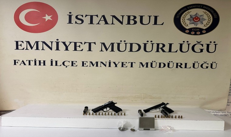 Fatihte polise ateş açan şüphelinin suç dosyası kabarık çıktı