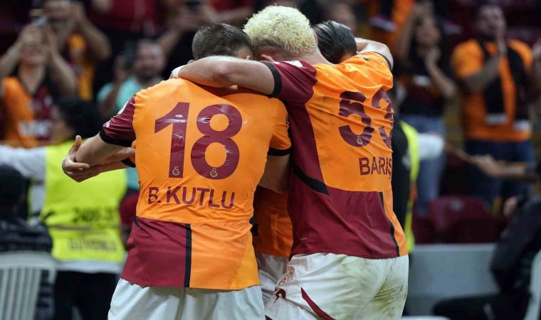 Galatasaray 15 sezon sonra ligde 5te 5 yaptı