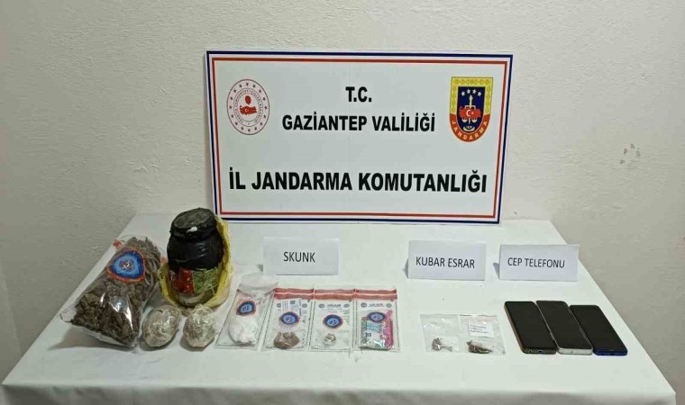 Gaziantepte jandarmadan şok huzur güven uygulaması: 3 gözaltı