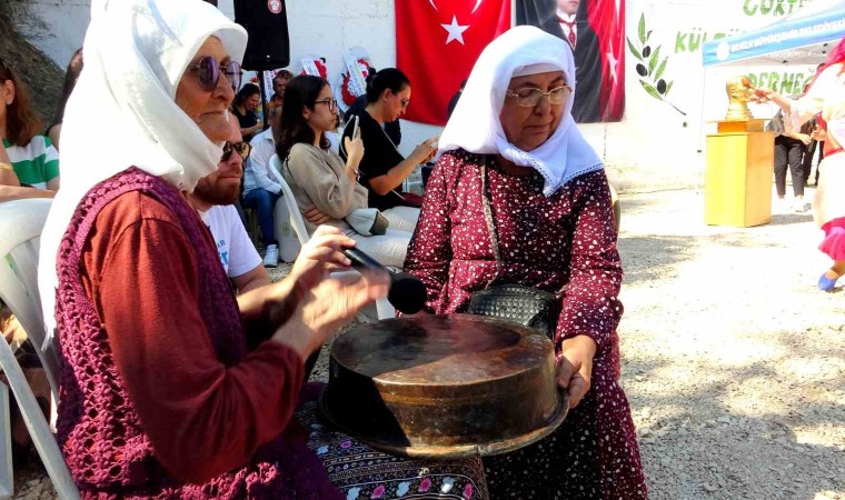 Göktepenin kadınları hamur leğenleriyle kültürlerine ritim katıyor