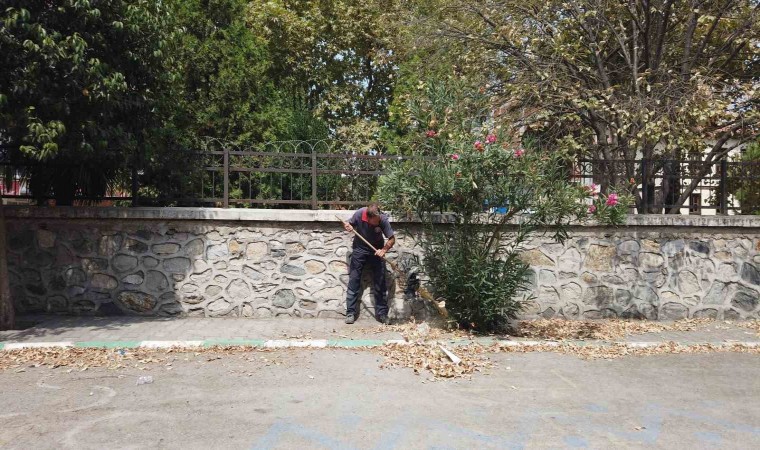 Gürsu Belediyesinden ilçedeki okullara makyaj