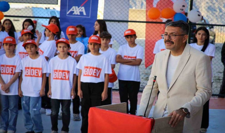 Hakkaride basketbol sahasının açılışı yapıldı