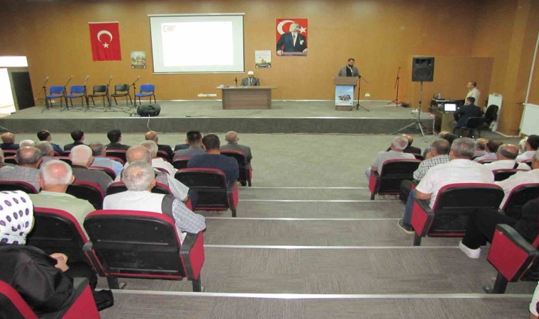 Hisarcıkta Peygamberimiz ve Şahsiyet İnşası konulu konferans