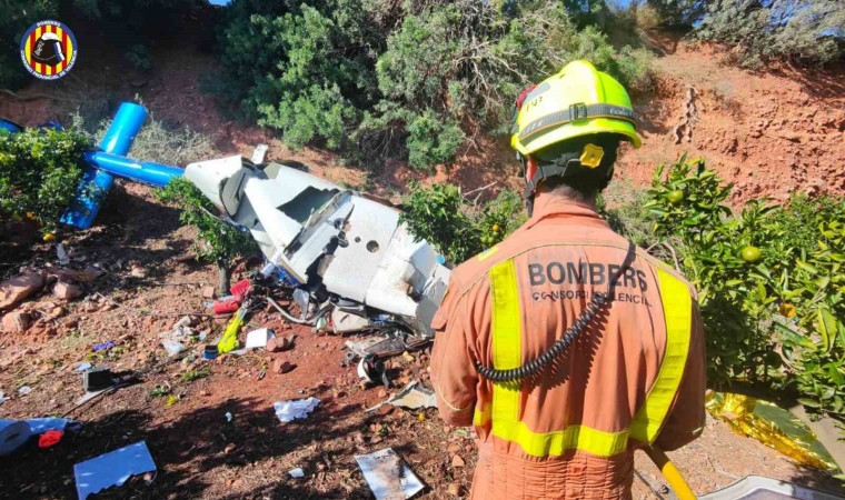 İspanyada helikopter yüksek gerilim hattına çarptı: 3 ölü