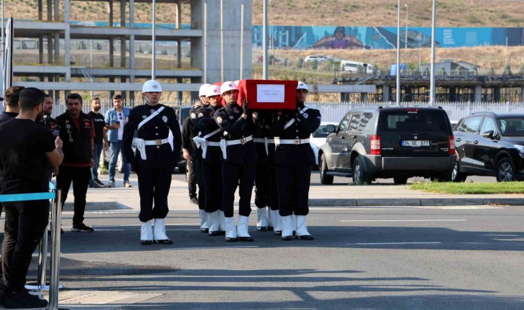 İsrailin katlettiği Ayşenur Ezgi Eyginin cenazesi İstanbula getirildi