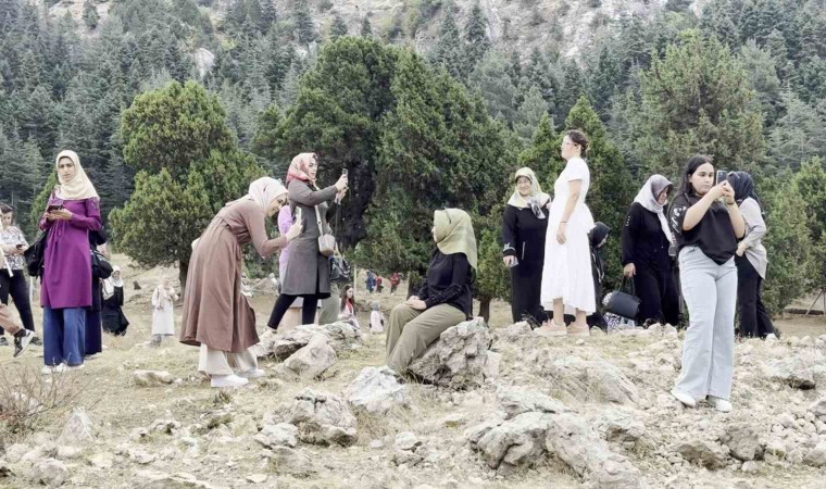 Kadınlar, Başkonuş Yaylasında doğayla buluştu