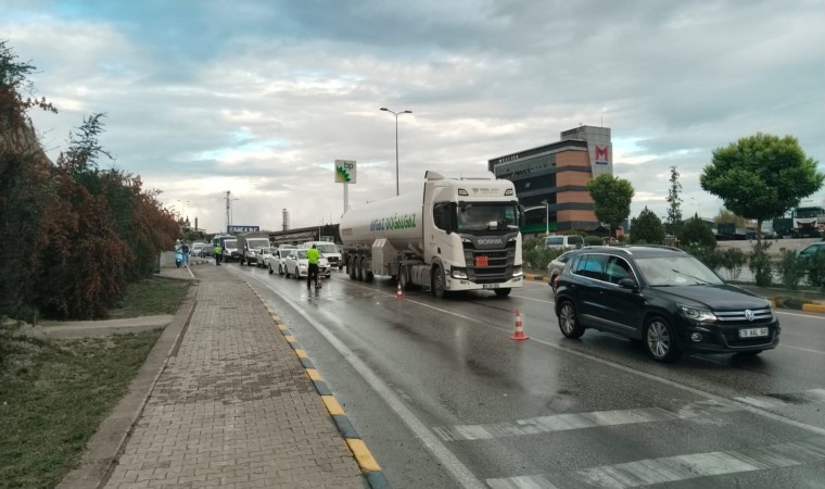 Karabükte 6 araçlı zincirleme trafik kazası: 4 yaralı