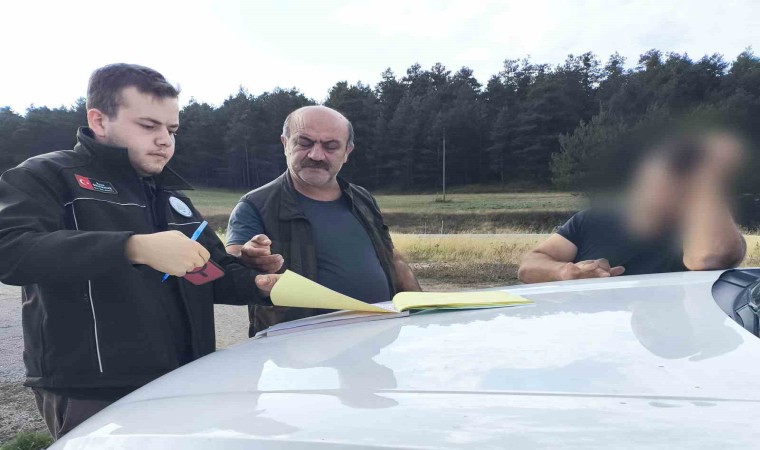 Kastamonuda yasadışı avlanan üç kişiye binlerce lira ceza kesildi