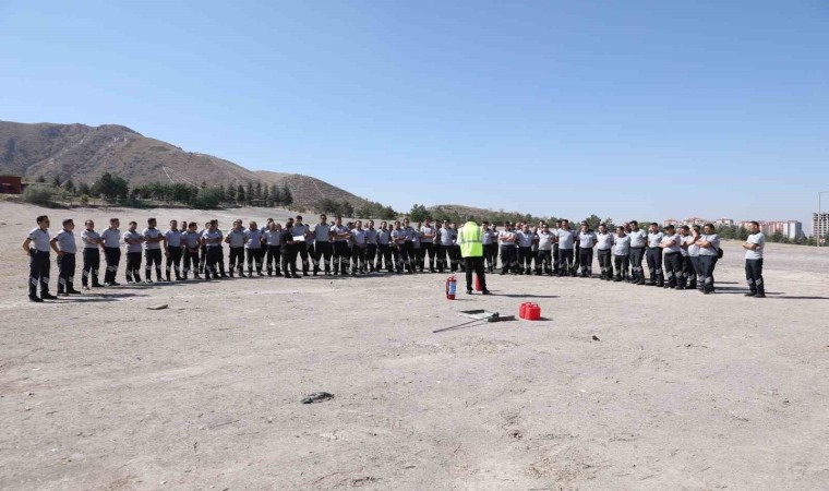 KAYMEKin özel güvenlik personeline yangın eğitimi