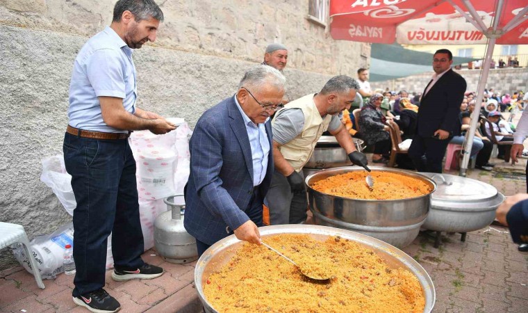 Kıranardı sakinleri, geleneksel pilav şenliğinde buluştu