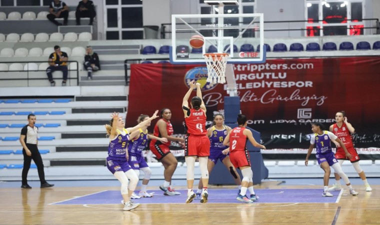 Manisanın tek kadın basketbol takımı sezona Edirnede başlayacak