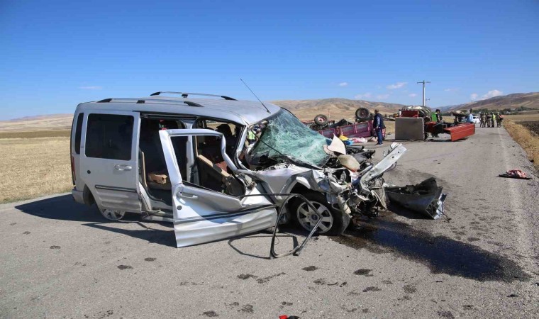 Muşta zincirleme trafik kazası: 10 yaralı