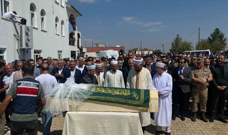 Narinin tabutuna bırakılan duvak yürekleri dağladı