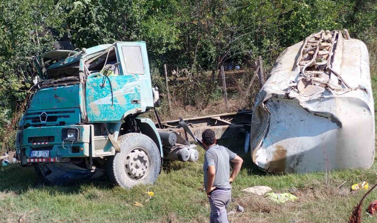 Samsunda sulama tankeri şarampole yuvarlandı: 1 ağır yaralı