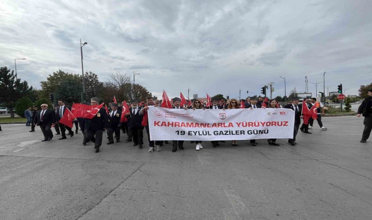 Sivasta gazilerin gururlu yürüyüşü