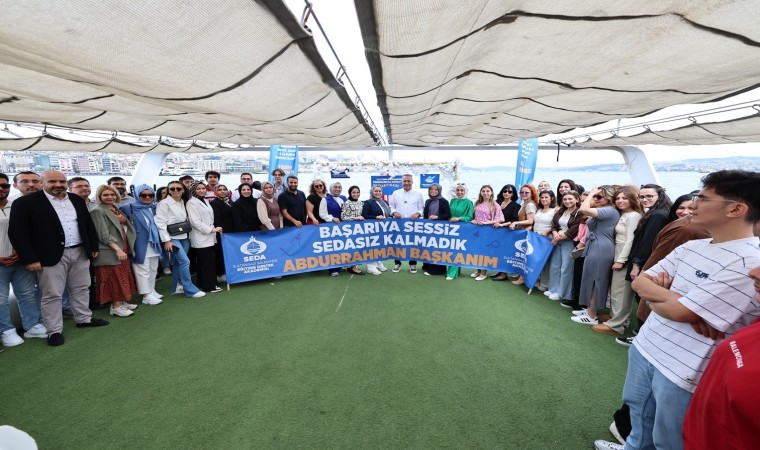 Sultangazi Belediyesinden üniversiteyi kazanan öğrenciler için Boğaz turu